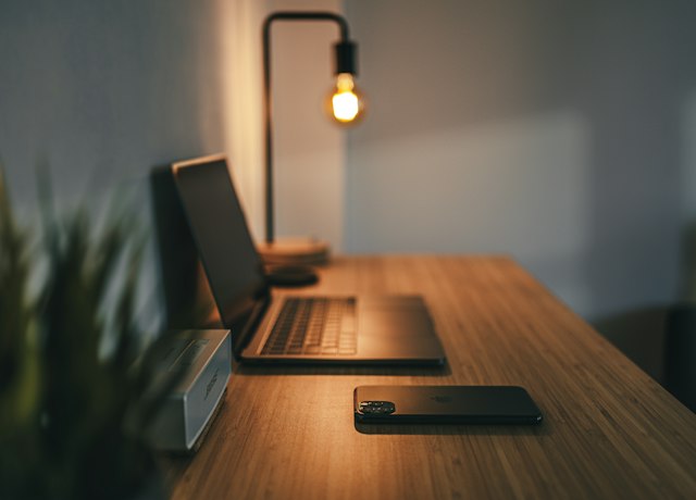 HaloDesk LED Task Lamp